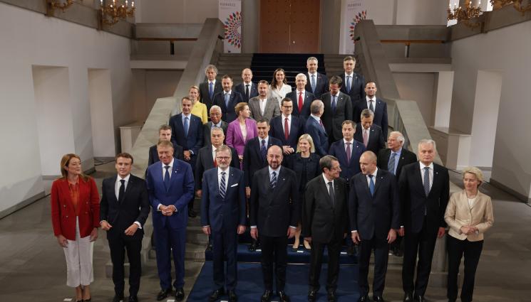 радев - Радев от Брюксел: На доброволен принцип страните в ЕС ще закупуват съвместно газ(ВИДЕО)