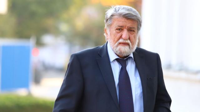 Вежди Рашидов за турски вестник: Изкуството променя живота ми, политиката бе дълг