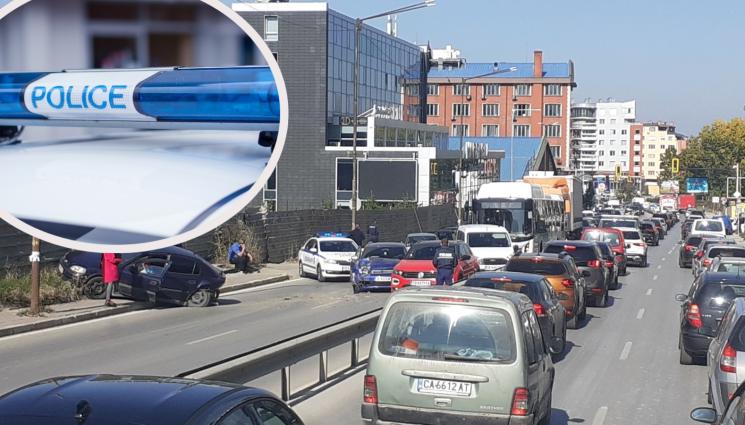 катастрофа Симеоновско - КОШМАР В СОФИЯ: Катастрофа спря движението на коли и автобуси