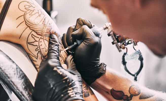 Татуистка описа най-странните желания на клиентите си