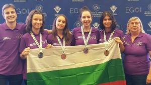 Четирите български ученички в отбора ни по информатика завоюваха медали