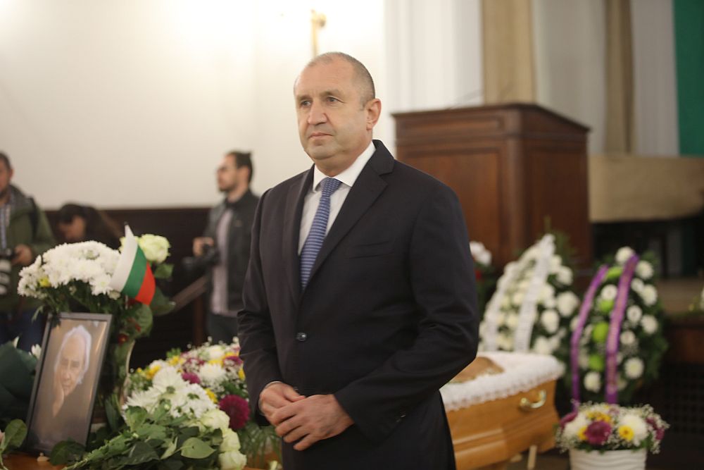 Румен Радев поклонение Антон Дончев