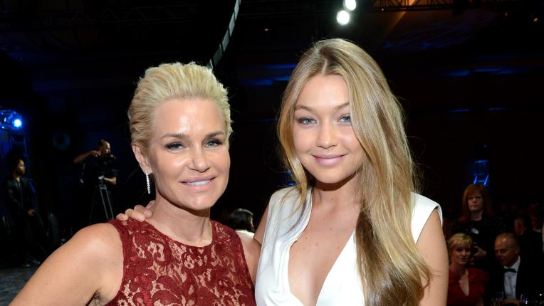  Три хубавици Хадид: Йоланда, Джиджи и Бела 