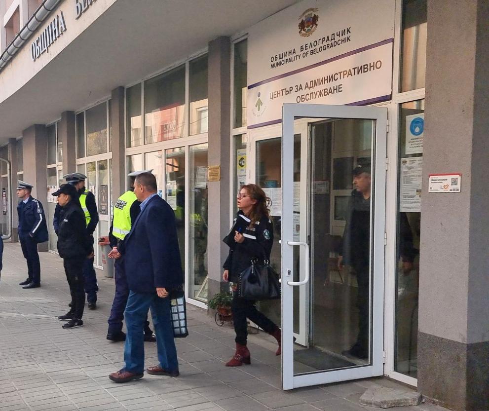 Полиция, прокуратура и КПКОНПИ провеждат спецакция в Белоградчик. От 8:00