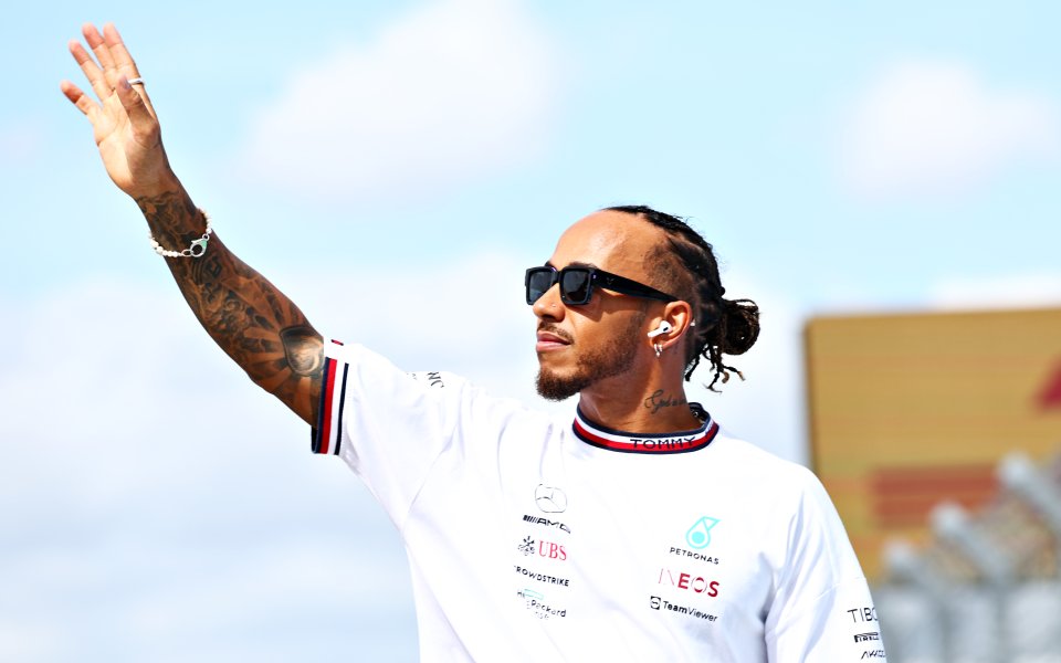 Люис Хамилтън разсея спекулациите, че може да се оттегли от