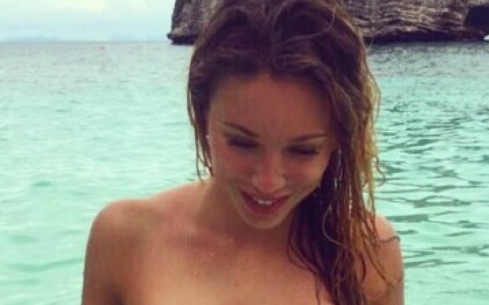 Бившата приятелка на вратаря Лорис Кариус отново впечатли с прекрасното