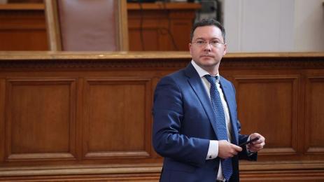 СВЕТКАВИЧНО: Даниел Митов поиска главата на  шефа на ОД на МВР в Хасково! (СНИМКА)