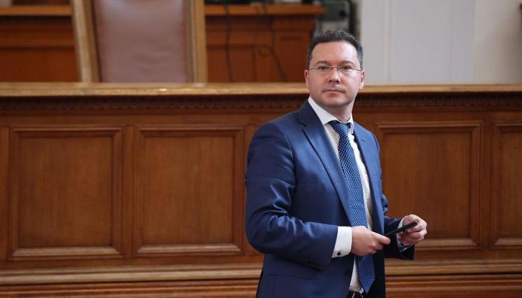 даниел митов - СЛЕД ТВЪРДЕНИЯ ЗА НАТИСК В МВР: Депутатите изслушват Даниел Митов!