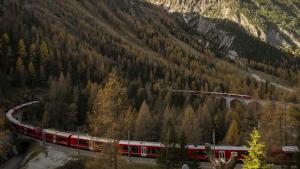 Швейцарска железопътна компания претендира за рекорд за най дългата влакова композиция