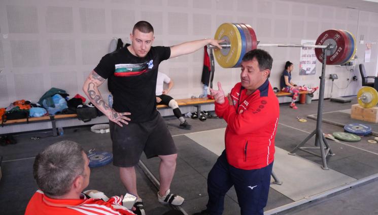 Щанги - НОВО 20! Иван Иванов остава начело на щангистите