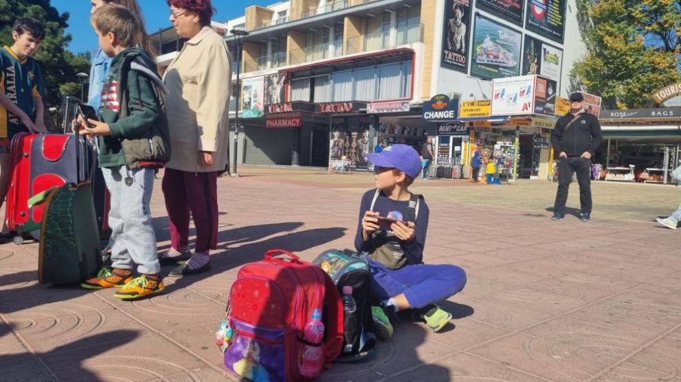 Живот в куфар. Под това мото десетки украинци се събраха