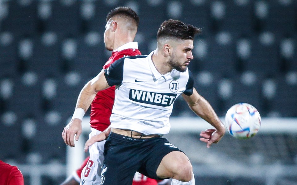 Централният нападател на Локомотив Пловдив Преслав Боруков почти сигурно отново