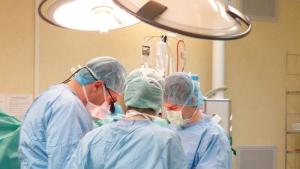 Лекари от болница Проф Александър Чирков спасиха пациент с огромен
