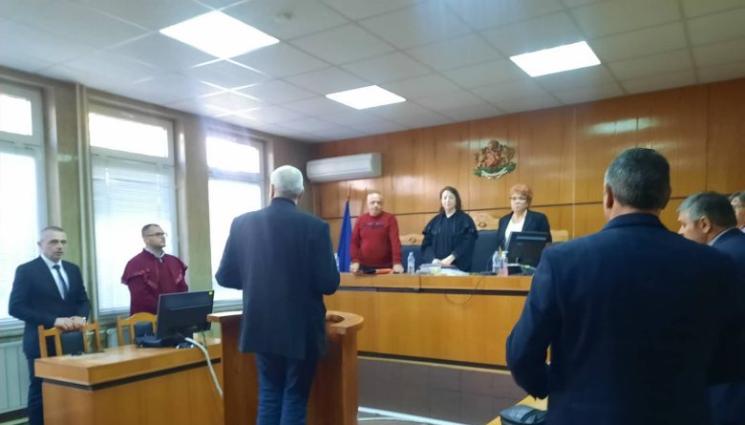 Борис Попов педофил блудство - НЯМА ПРОШКА: 2 години решетки за педофилът, блудствал с 9-годишната щерка на приятеля си