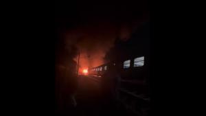 Влакът пътуващ по линията София Варна е пламнал в 19 42 часа след