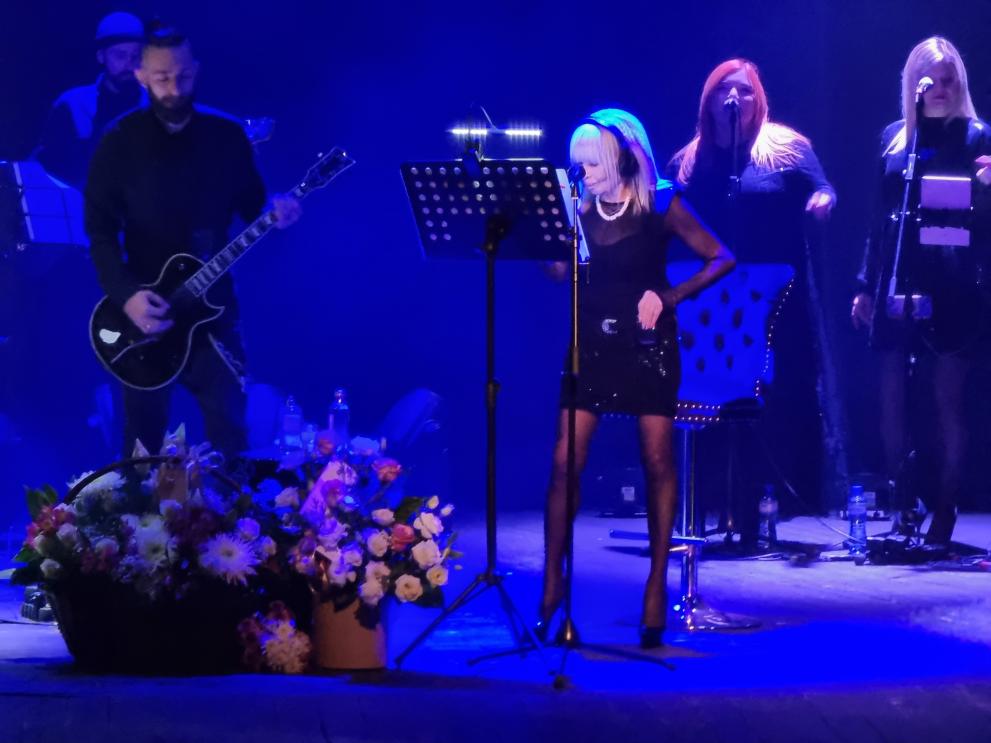 Стотици почитатели аплодираха на крака Лили Иванова на концерта ѝ