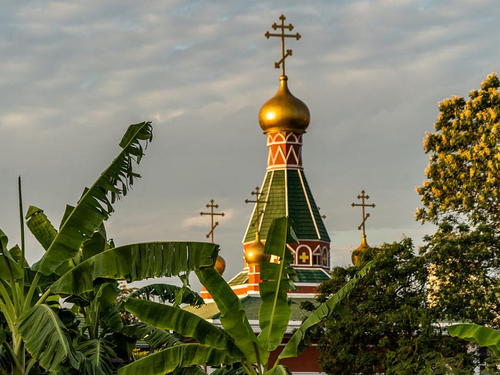 Българските свещеници, назначени от патриарх Неофит в подворието на Руската