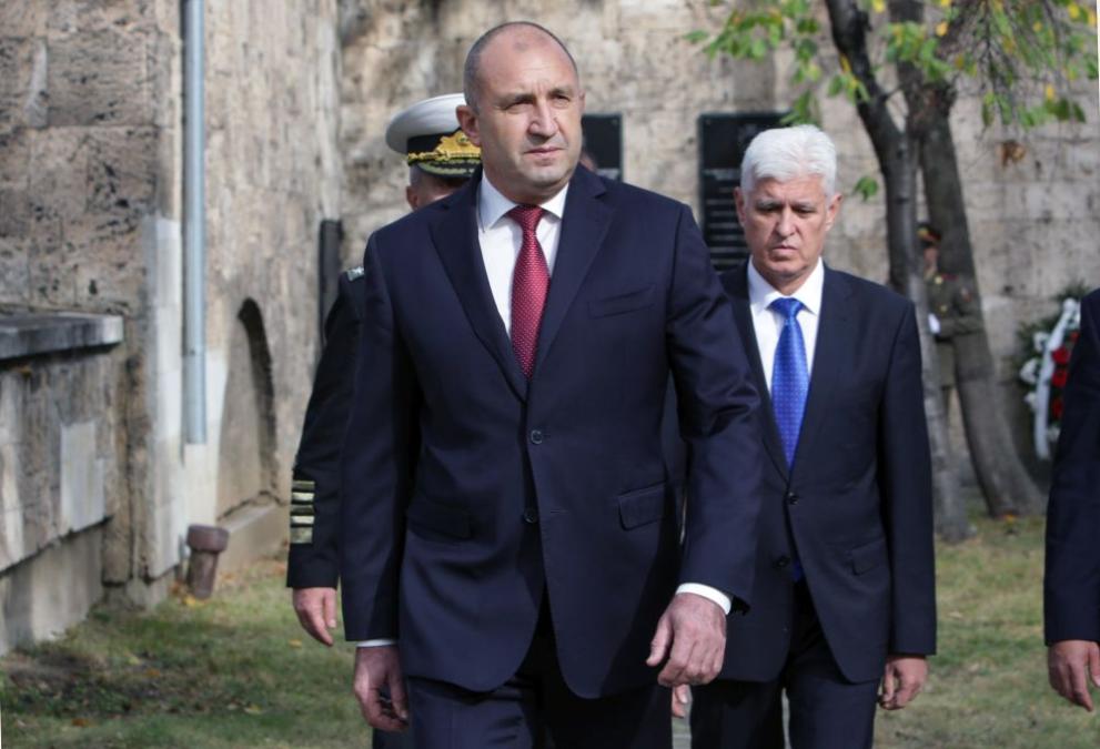 Президентът Румен Радев отдаде почит пред паметта на загиналите за