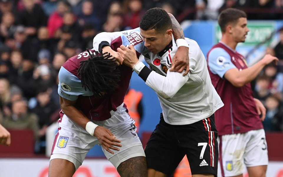 Ronaldo would have finished this Mings guy off in streets