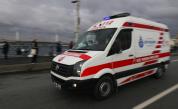Автобус се преобърна в Турция, близо 40 ранени (СНИМКИ)