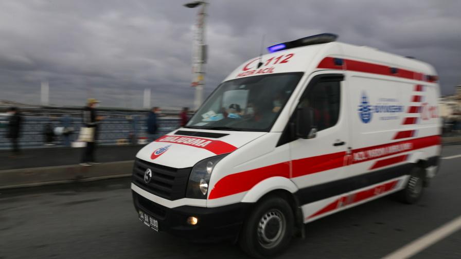 Тежка катастрофа с автобус в Турция, има жертви и ранени
