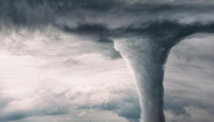 торнадо - ПРИРОДАТА НИ ГОТВИ УДАР: Връхлита ни торнадо, градушките ще са брутални! (КАРТИ)