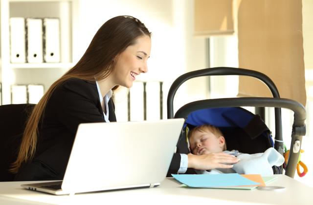 Работниците и служителите с договори за временна заетост са съставлявали