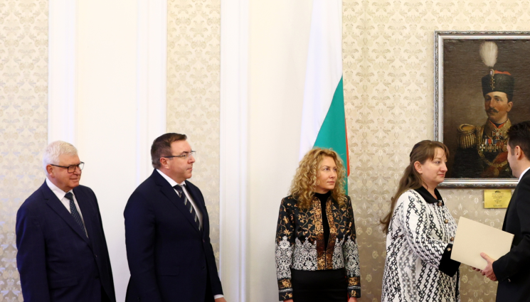 ПП - ТЪРСЯТ РЕШЕНИЕ: ГЕРБ и ПП на масата на преговорите (ВИДЕО)