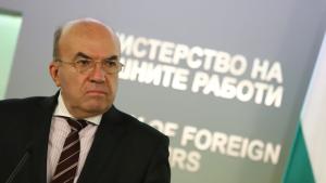 Служебният министър на външните работи Николай Милков съобщи че ще