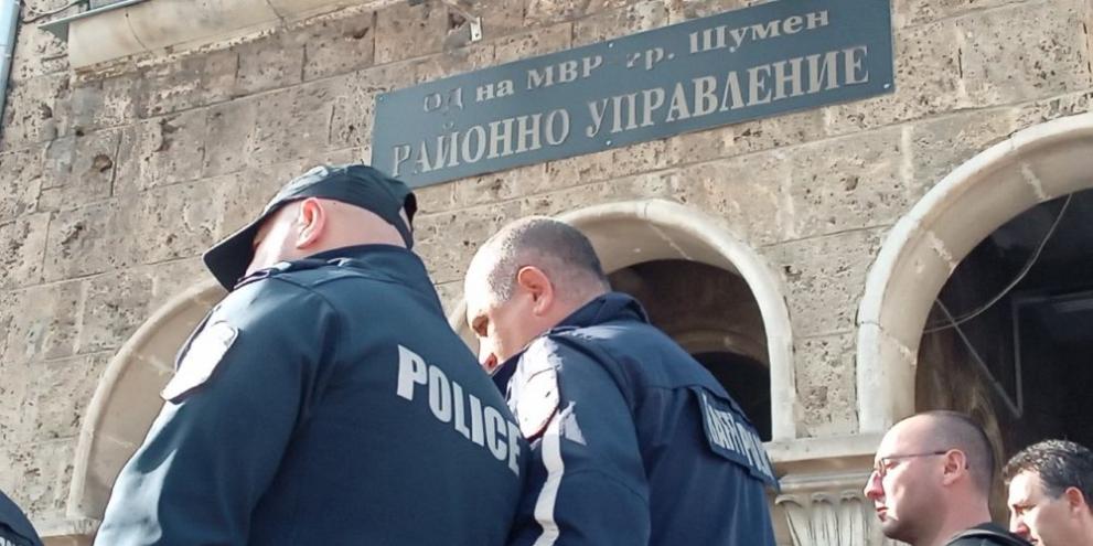 Служителите на МВР в страната почетоха паметта на граничаря Петър