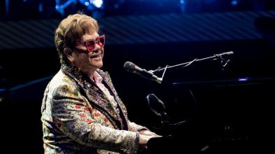 Elton John e заразен с коронавирус