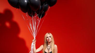 Avril Lavigne отново отложи турнето си в Европа