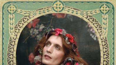 Florence + the Machine издават “приказна история в 14 песни”
