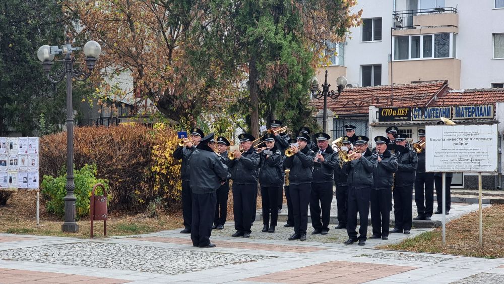 Последно сбогом с Петър Бъчваров в Елхово