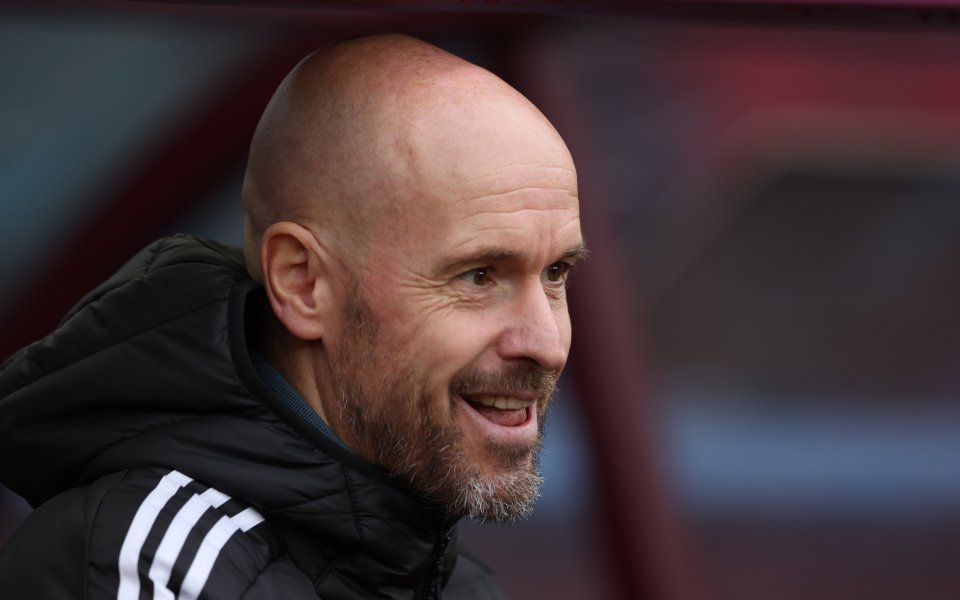 Тен Хаг призна, че клубът се бори да бъде последователен.