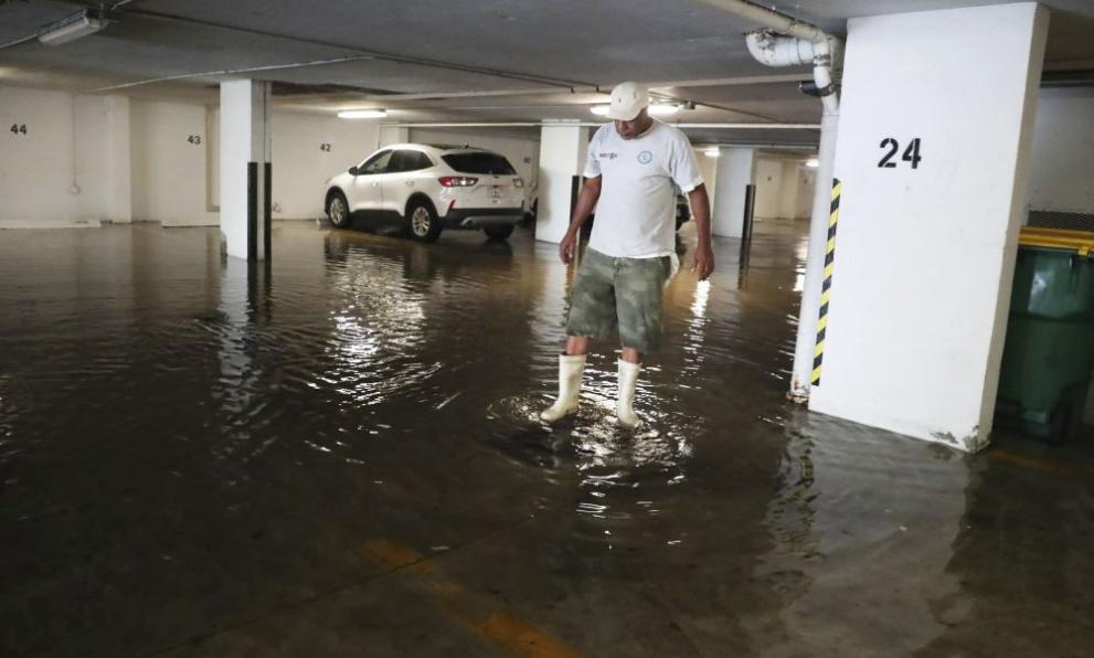  вихър Никол Флорида 