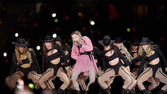 Madonna беше забелязана в Ню Йорк след няколко дни прекарани в интензивното