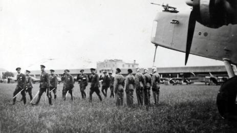 първи граждански полет