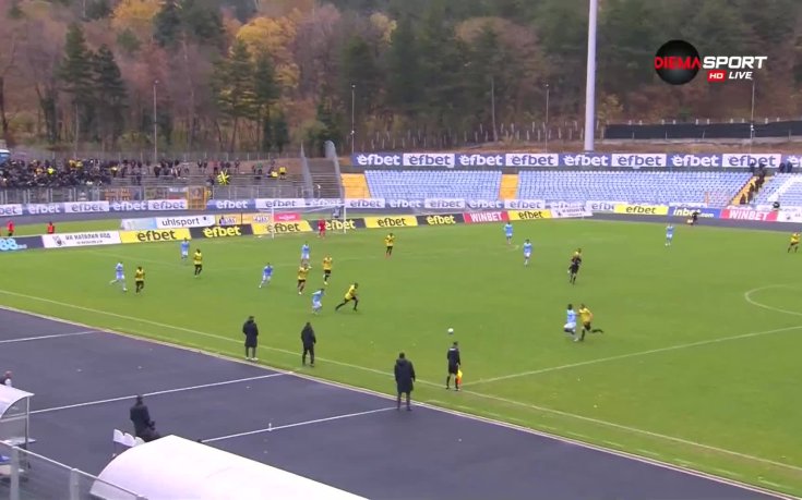 Супрайен остави Ботев с човек по-малко след цинично нарушение