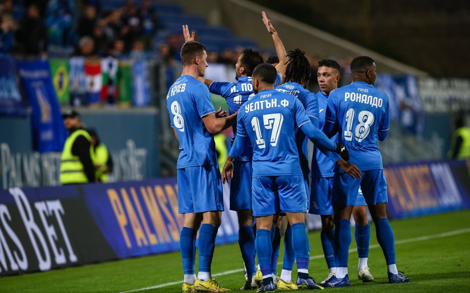 Отборът на Левски гостува на Вихрен Сандански в мач от