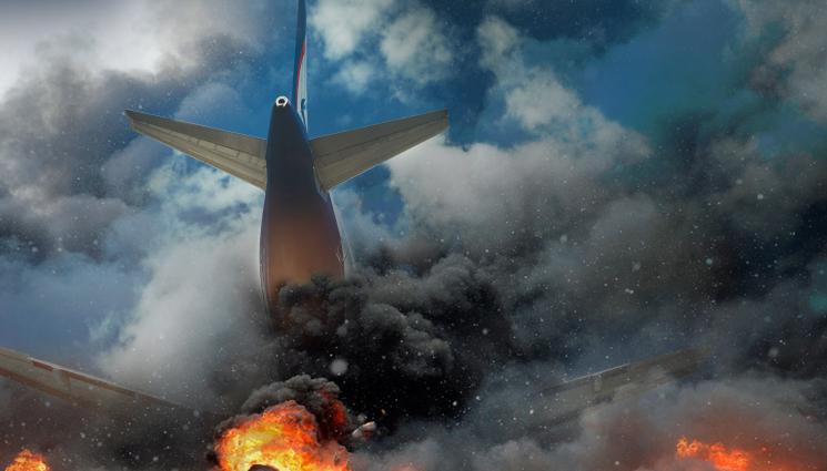 самолет - КОШМАРНА СИТУАЦИЯ! Самолет се разби в хангар в Полша (СНИМКИ)