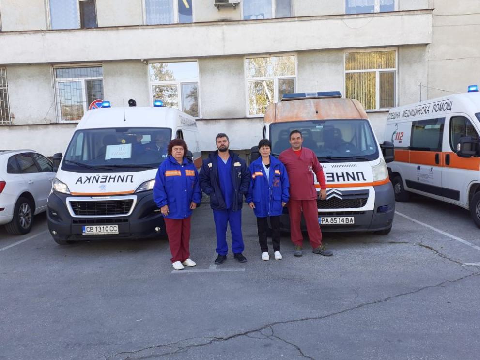 Спешните медици отново протестираха в цялата страна. За пореден ден