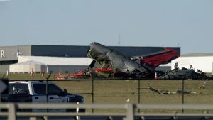 Шестима души загинаха когато два самолета от епохата на Втората