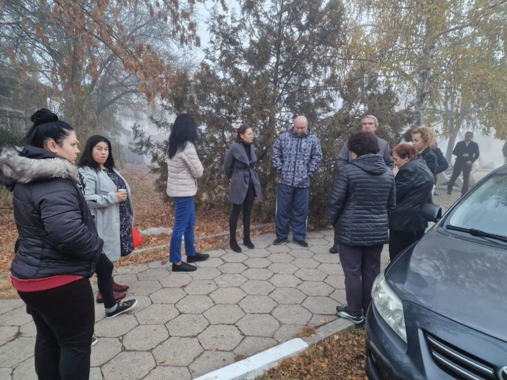 Пореден протест на жители на казанлъшкото село Бузовград, предава .