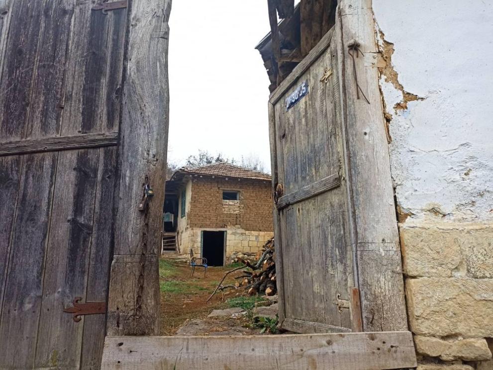 70-годишна жена е убита в село Черноглавци, Шуменско. Задържан за престъплението