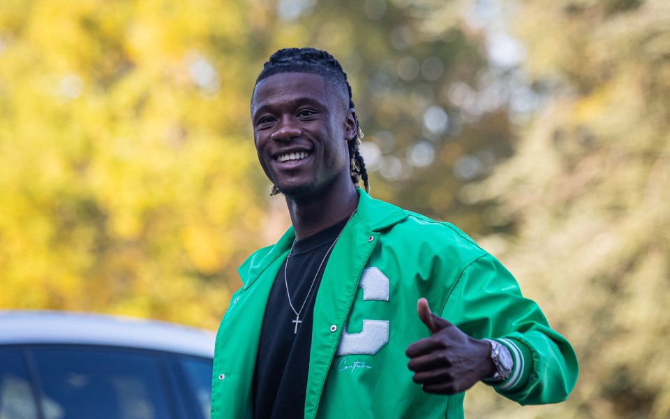 Футболистът на Реал Мадрид - Едуардо Камавинга, стана обект на