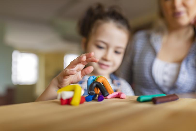 7 невероятни умения, които развива пластелинът у детето