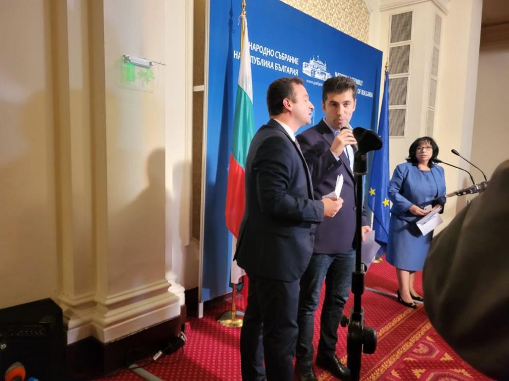  Жечо Станчев Кирил Петков 