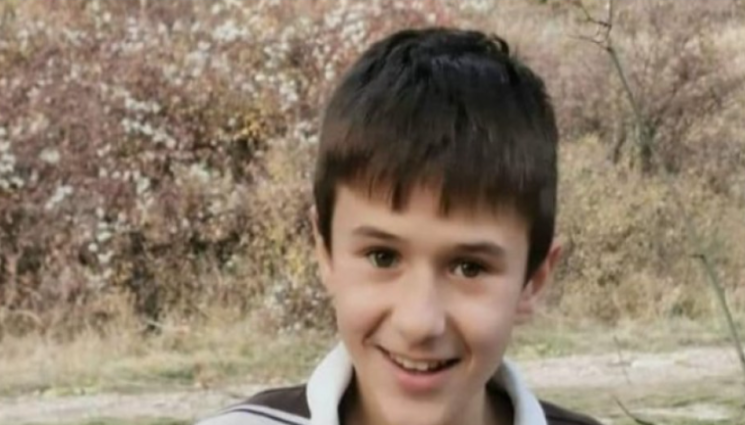 Сашко Перник - ТАЛАНТ: Бащата на Сашко от Перник показа рисунките му (СНИМКИ)