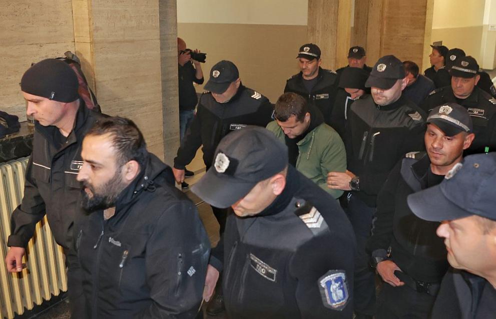 Според съда няма никакви доказателства, че те са съпричастни към